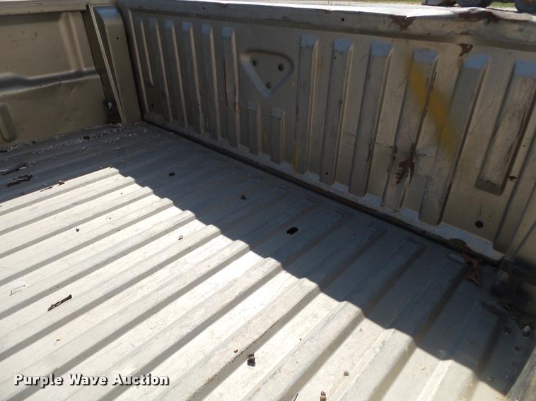 image for item DB7412 2005 Dodge Dakota SLT Quad Cab pickup truck