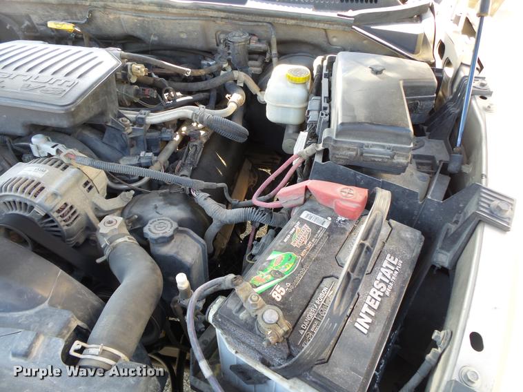 image for item DB7412 2005 Dodge Dakota SLT Quad Cab pickup truck