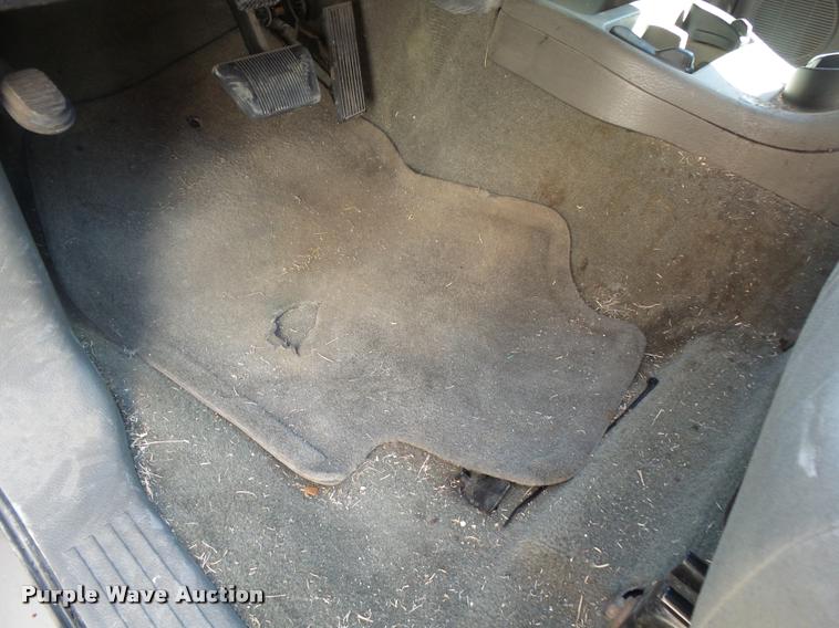 image for item DB7412 2005 Dodge Dakota SLT Quad Cab pickup truck