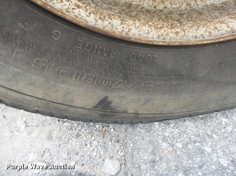 image for item DB7414 2003 Ford F550 Crew Cab flatbed truck