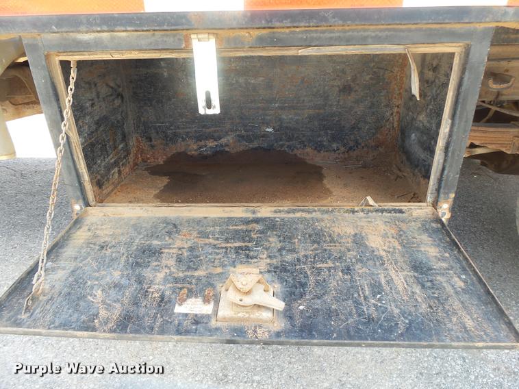 image for item DB7414 2003 Ford F550 Crew Cab flatbed truck