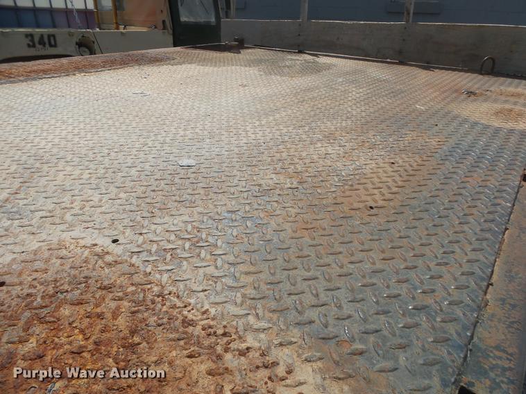 image for item DB7414 2003 Ford F550 Crew Cab flatbed truck