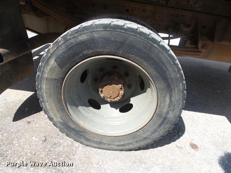 image for item DB7414 2003 Ford F550 Crew Cab flatbed truck