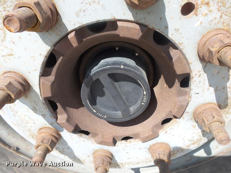 image for item DB7414 2003 Ford F550 Crew Cab flatbed truck