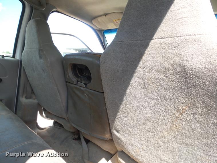 image for item DB7414 2003 Ford F550 Crew Cab flatbed truck