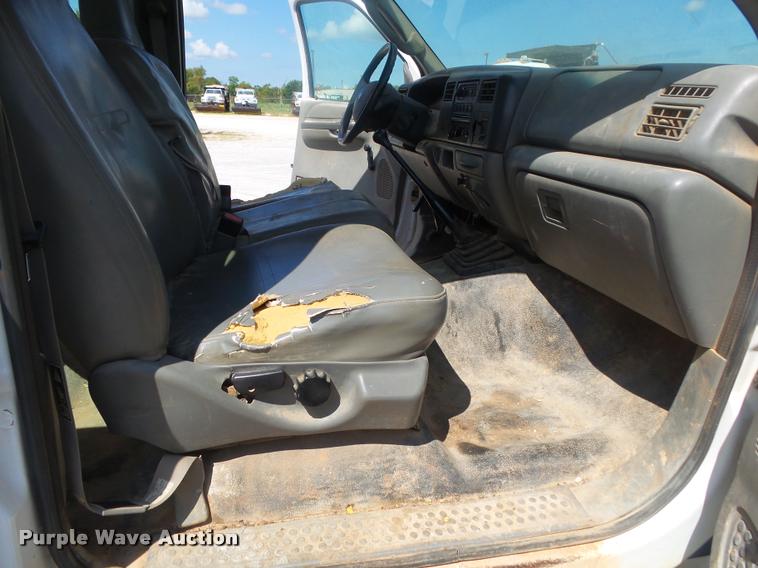 image for item DB7414 2003 Ford F550 Crew Cab flatbed truck