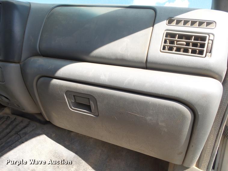 image for item DB7414 2003 Ford F550 Crew Cab flatbed truck