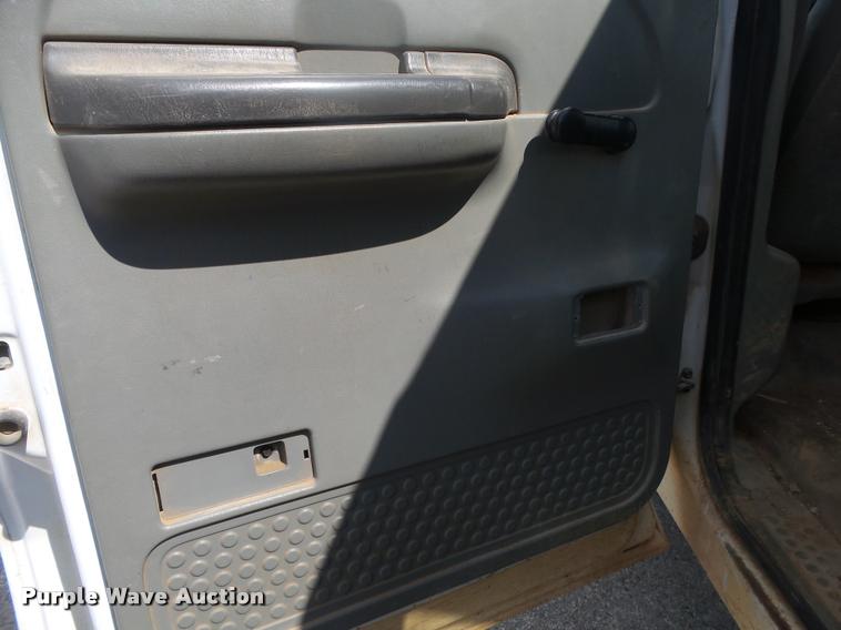 image for item DB7414 2003 Ford F550 Crew Cab flatbed truck