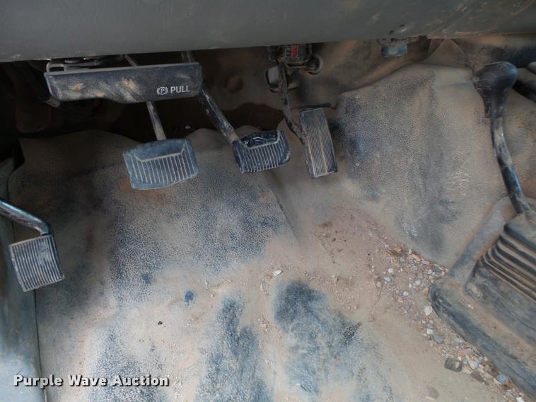 image for item DB7414 2003 Ford F550 Crew Cab flatbed truck