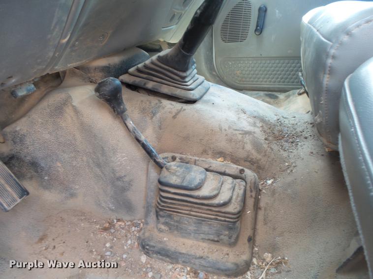 image for item DB7414 2003 Ford F550 Crew Cab flatbed truck