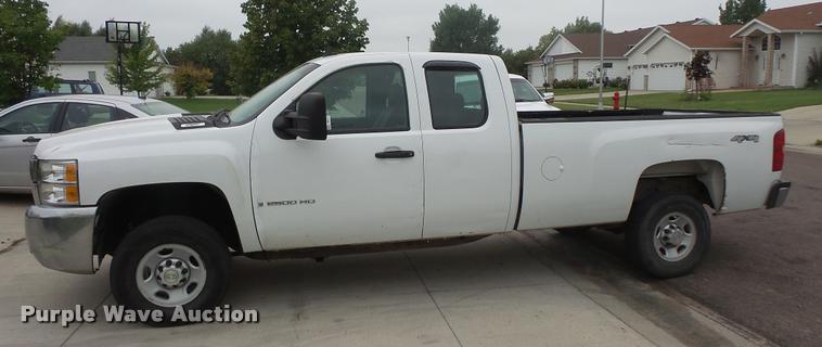image for item DB8177 2009 Chevrolet Silverado 2500HD Ext. Cab pickup truck