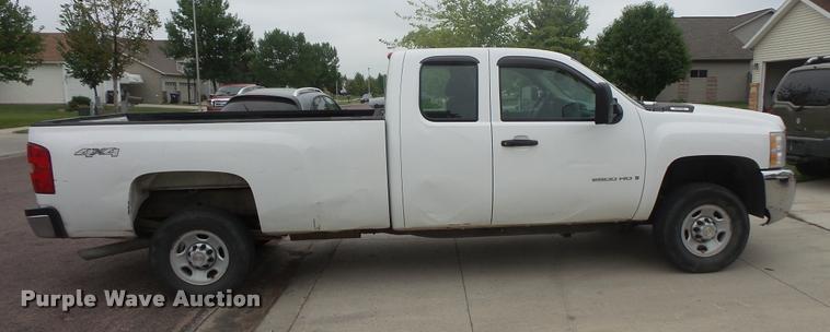 image for item DB8177 2009 Chevrolet Silverado 2500HD Ext. Cab pickup truck
