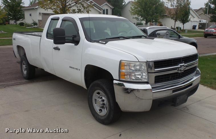 image for item DB8177 2009 Chevrolet Silverado 2500HD Ext. Cab pickup truck