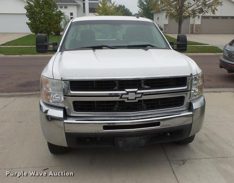 image for item DB8177 2009 Chevrolet Silverado 2500HD Ext. Cab pickup truck