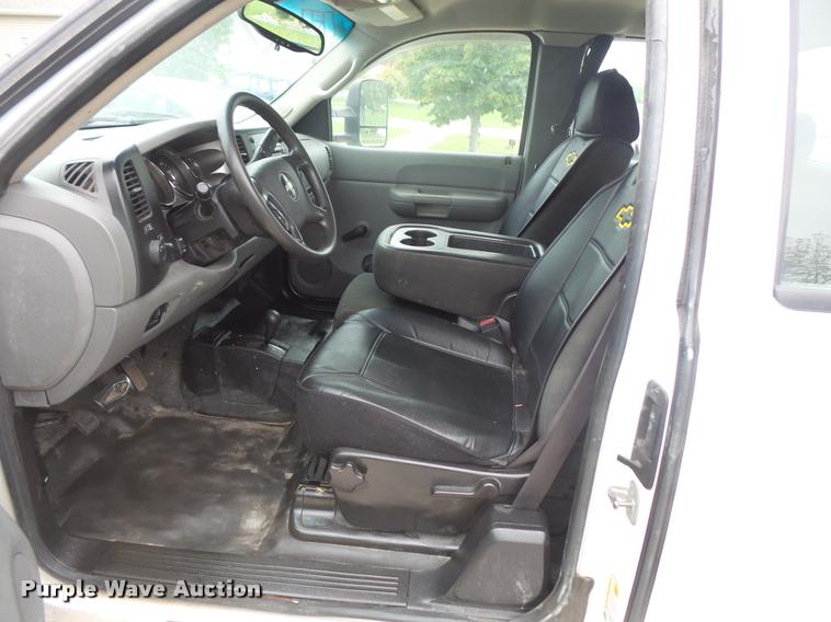 image for item DB8177 2009 Chevrolet Silverado 2500HD Ext. Cab pickup truck