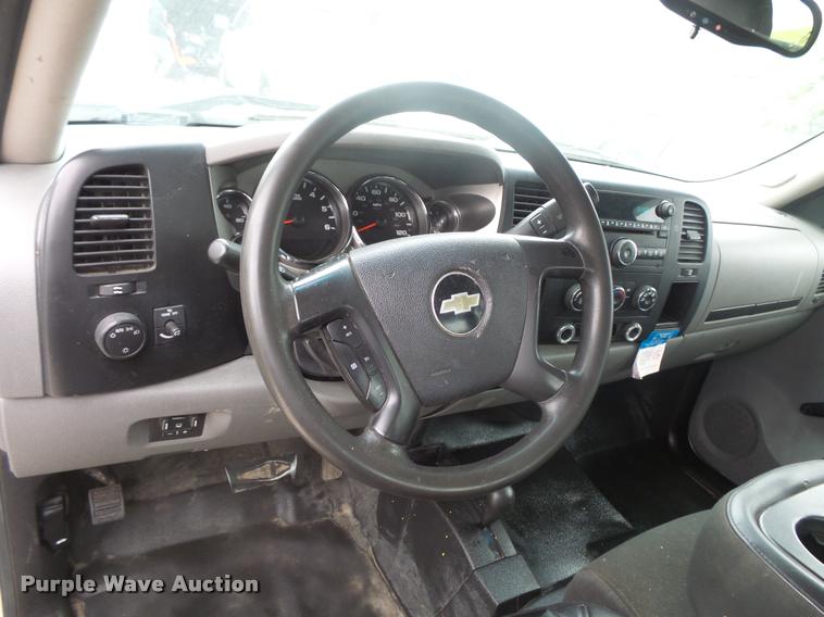 image for item DB8177 2009 Chevrolet Silverado 2500HD Ext. Cab pickup truck