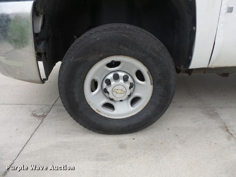 image for item DB8177 2009 Chevrolet Silverado 2500HD Ext. Cab pickup truck
