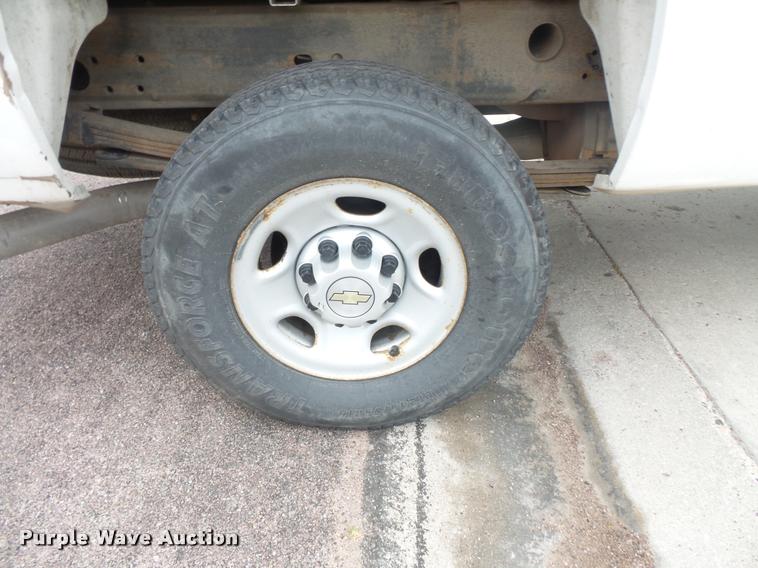 image for item DB8177 2009 Chevrolet Silverado 2500HD Ext. Cab pickup truck