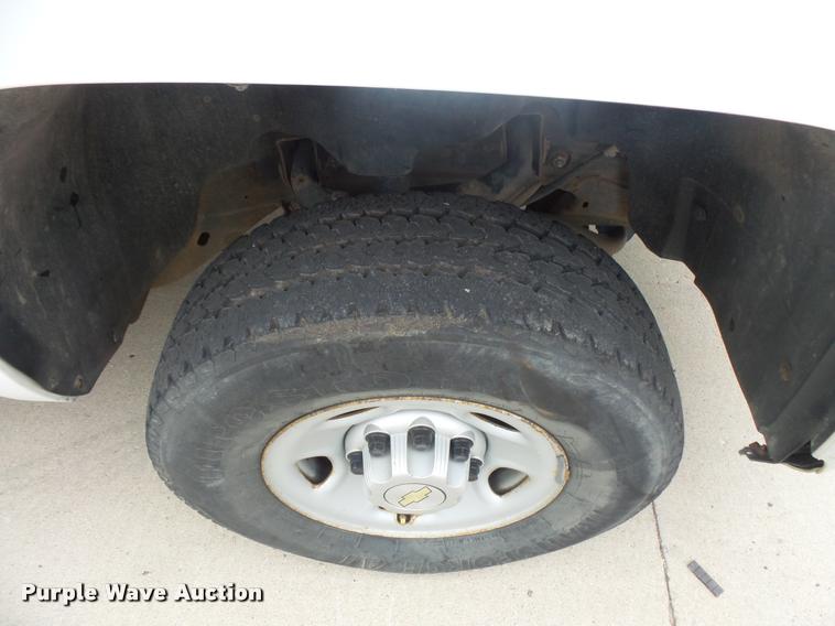 image for item DB8177 2009 Chevrolet Silverado 2500HD Ext. Cab pickup truck