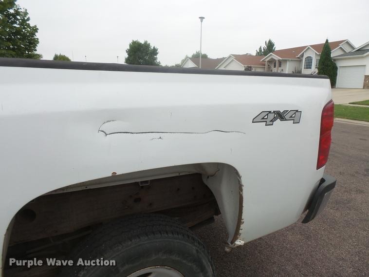 image for item DB8177 2009 Chevrolet Silverado 2500HD Ext. Cab pickup truck