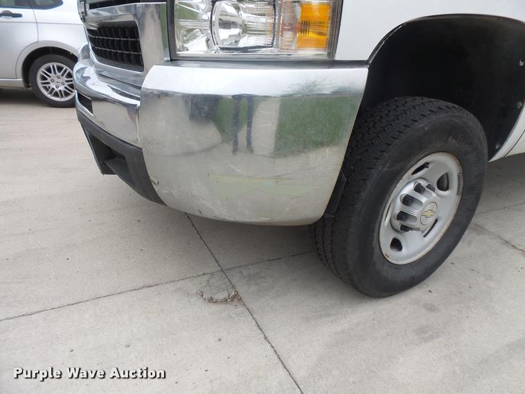 image for item DB8177 2009 Chevrolet Silverado 2500HD Ext. Cab pickup truck
