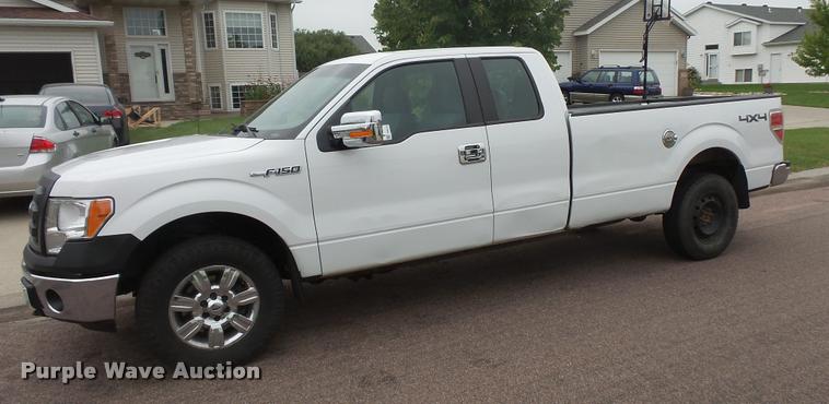image for item DB8178 2012 Ford F150 Lariat SuperCab pickup truck