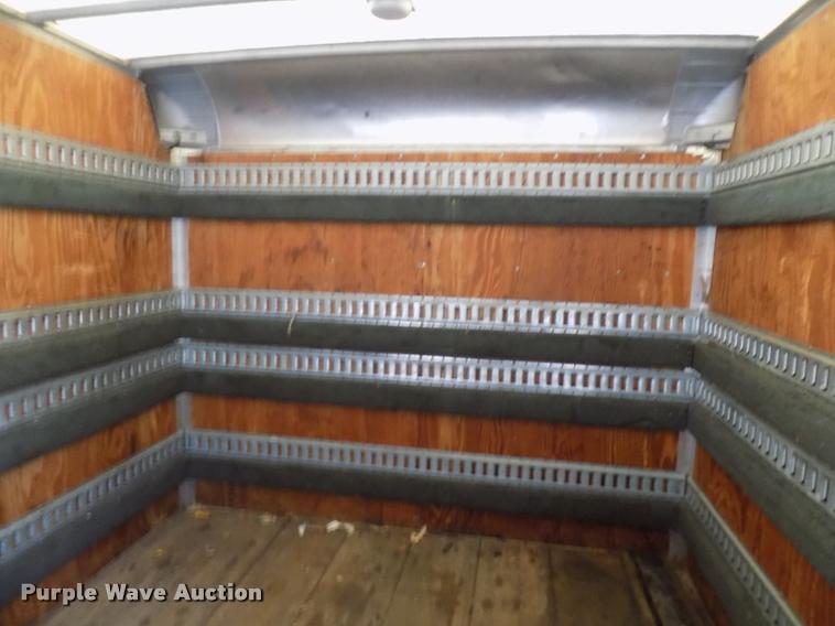 image for item DC4927 2002 GMC W3500 box truck