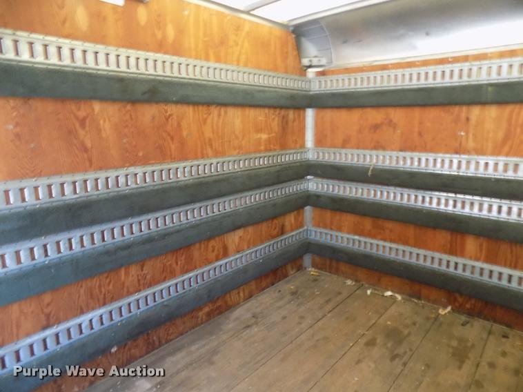 image for item DC4927 2002 GMC W3500 box truck