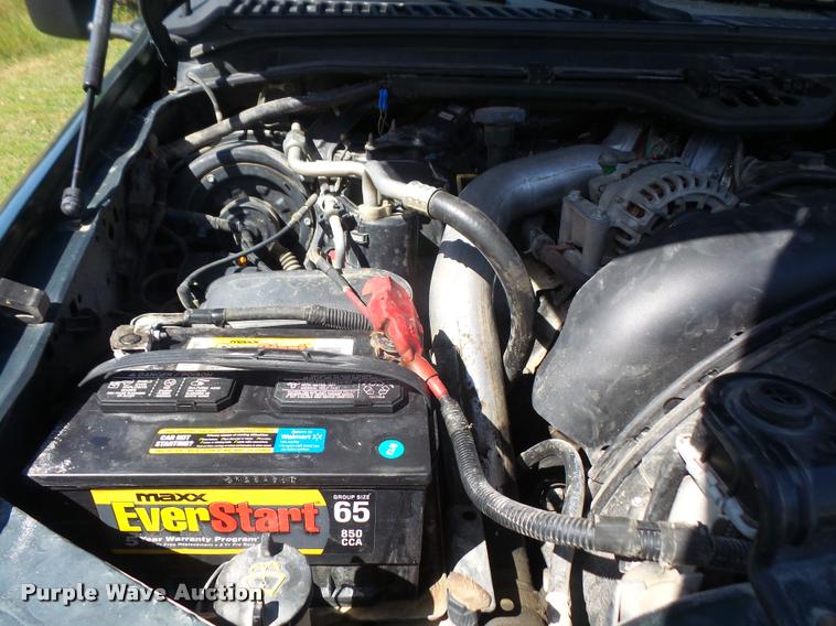 image for item DC5365 2003 Ford F350 Super Duty Crew Cab pickup truck