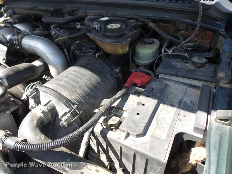 image for item DC5365 2003 Ford F350 Super Duty Crew Cab pickup truck