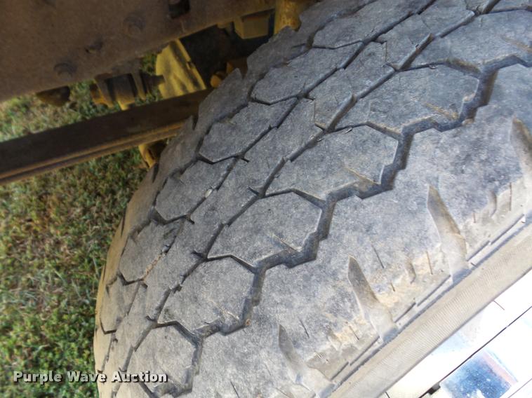 image for item DC5365 2003 Ford F350 Super Duty Crew Cab pickup truck