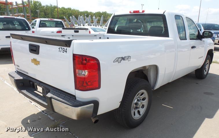 image for item DC5379 2011 Chevrolet Silverado 1500 Ext. Cab pickup truck