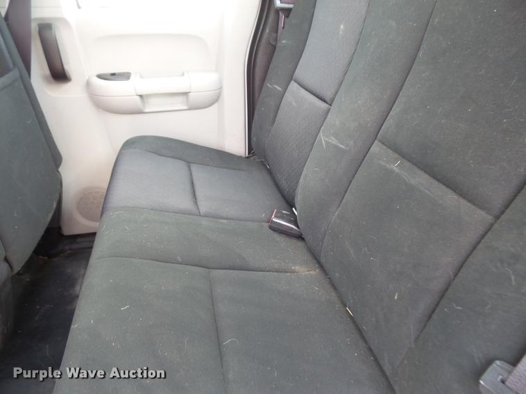 image for item DC5379 2011 Chevrolet Silverado 1500 Ext. Cab pickup truck