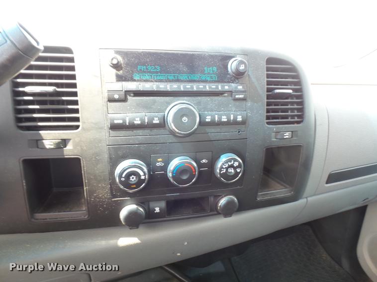 image for item DC5379 2011 Chevrolet Silverado 1500 Ext. Cab pickup truck