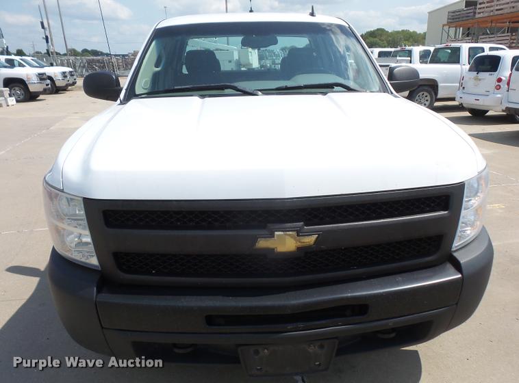 image for item DC5380 2011 Chevrolet Silverado 1500 Ext. Cab pickup truck