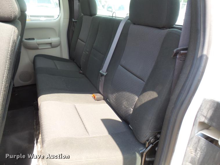 image for item DC5380 2011 Chevrolet Silverado 1500 Ext. Cab pickup truck