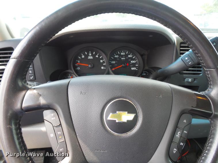 image for item DC5380 2011 Chevrolet Silverado 1500 Ext. Cab pickup truck