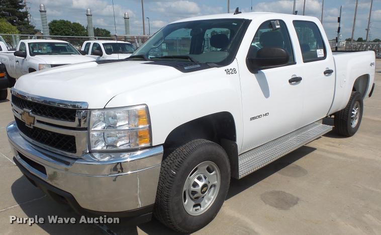 image for item DC5381 2011 Chevrolet Silverado 2500HD Crew Cab pickup truck