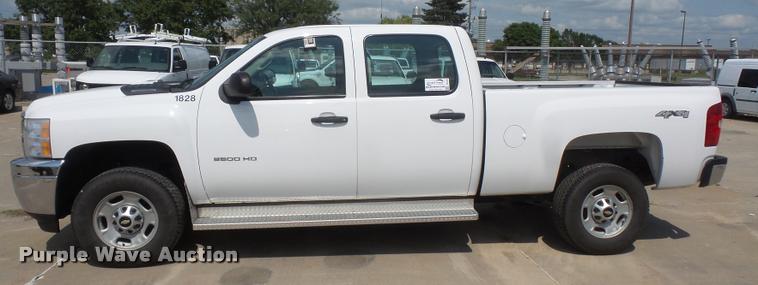 image for item DC5381 2011 Chevrolet Silverado 2500HD Crew Cab pickup truck
