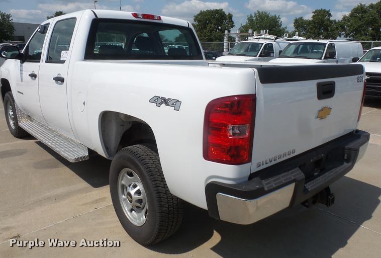 image for item DC5381 2011 Chevrolet Silverado 2500HD Crew Cab pickup truck