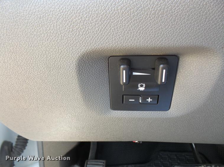 image for item DC5381 2011 Chevrolet Silverado 2500HD Crew Cab pickup truck