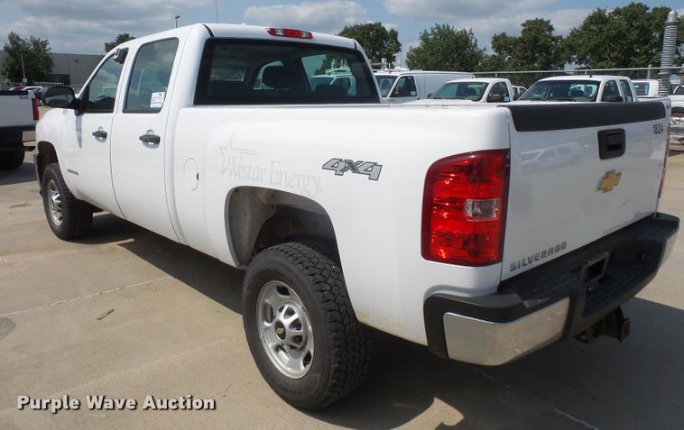 image for item DC5383 2011 Chevrolet Silverado 2500HD Crew Cab pickup truck