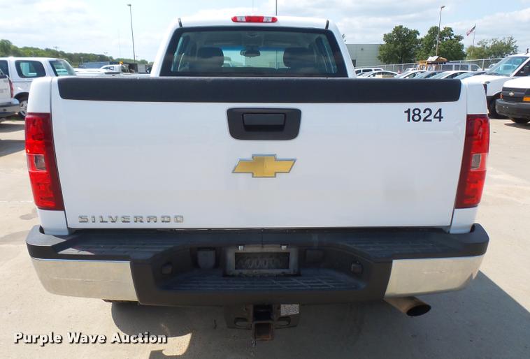 image for item DC5383 2011 Chevrolet Silverado 2500HD Crew Cab pickup truck