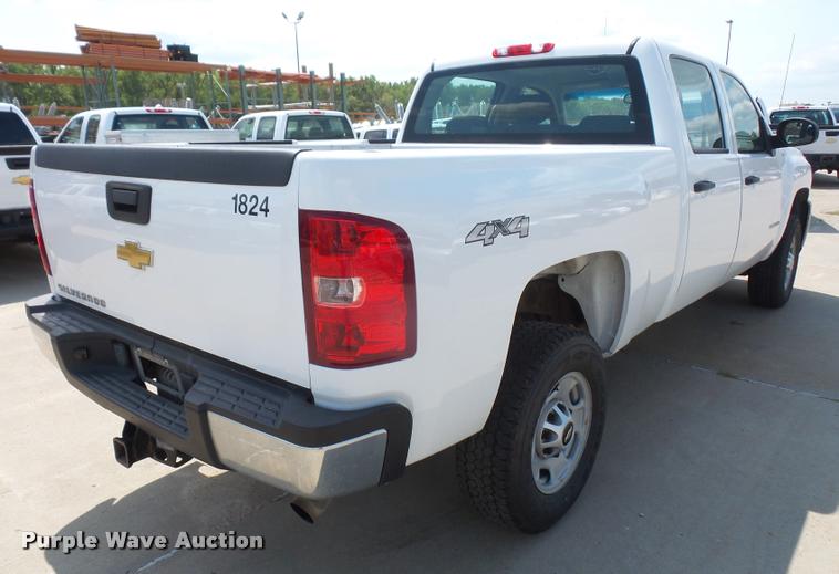 image for item DC5383 2011 Chevrolet Silverado 2500HD Crew Cab pickup truck