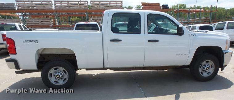 image for item DC5383 2011 Chevrolet Silverado 2500HD Crew Cab pickup truck