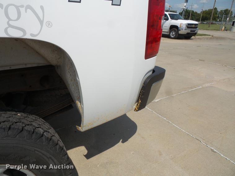 image for item DC5383 2011 Chevrolet Silverado 2500HD Crew Cab pickup truck