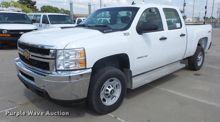 image for item DC5384 2011 Chevrolet Silverado 2500HD Crew Cab pickup truck