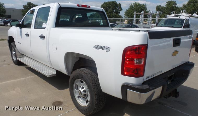 image for item DC5384 2011 Chevrolet Silverado 2500HD Crew Cab pickup truck