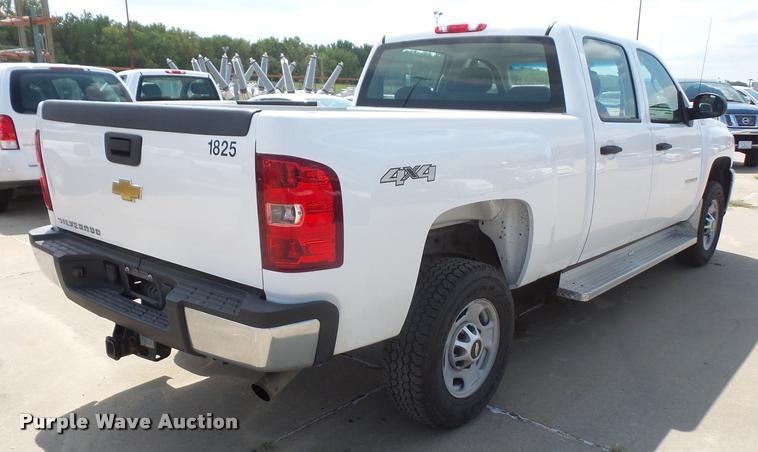 image for item DC5384 2011 Chevrolet Silverado 2500HD Crew Cab pickup truck