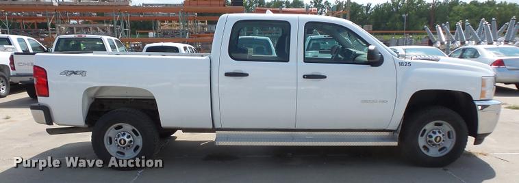 image for item DC5384 2011 Chevrolet Silverado 2500HD Crew Cab pickup truck